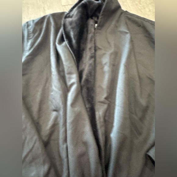 Black Long Robe - Picture 8 of 14